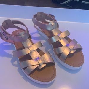 Girls leather sandals